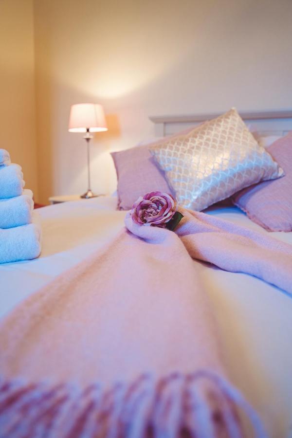 Ross Beach Family Farmhouse B&B Killala ภายนอก รูปภาพ