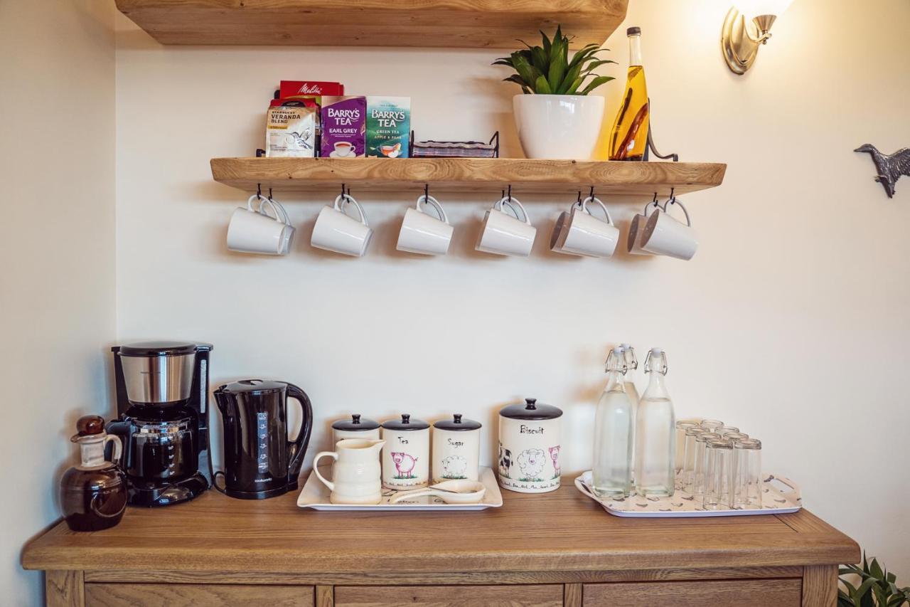 Ross Beach Family Farmhouse B&B Killala ภายนอก รูปภาพ